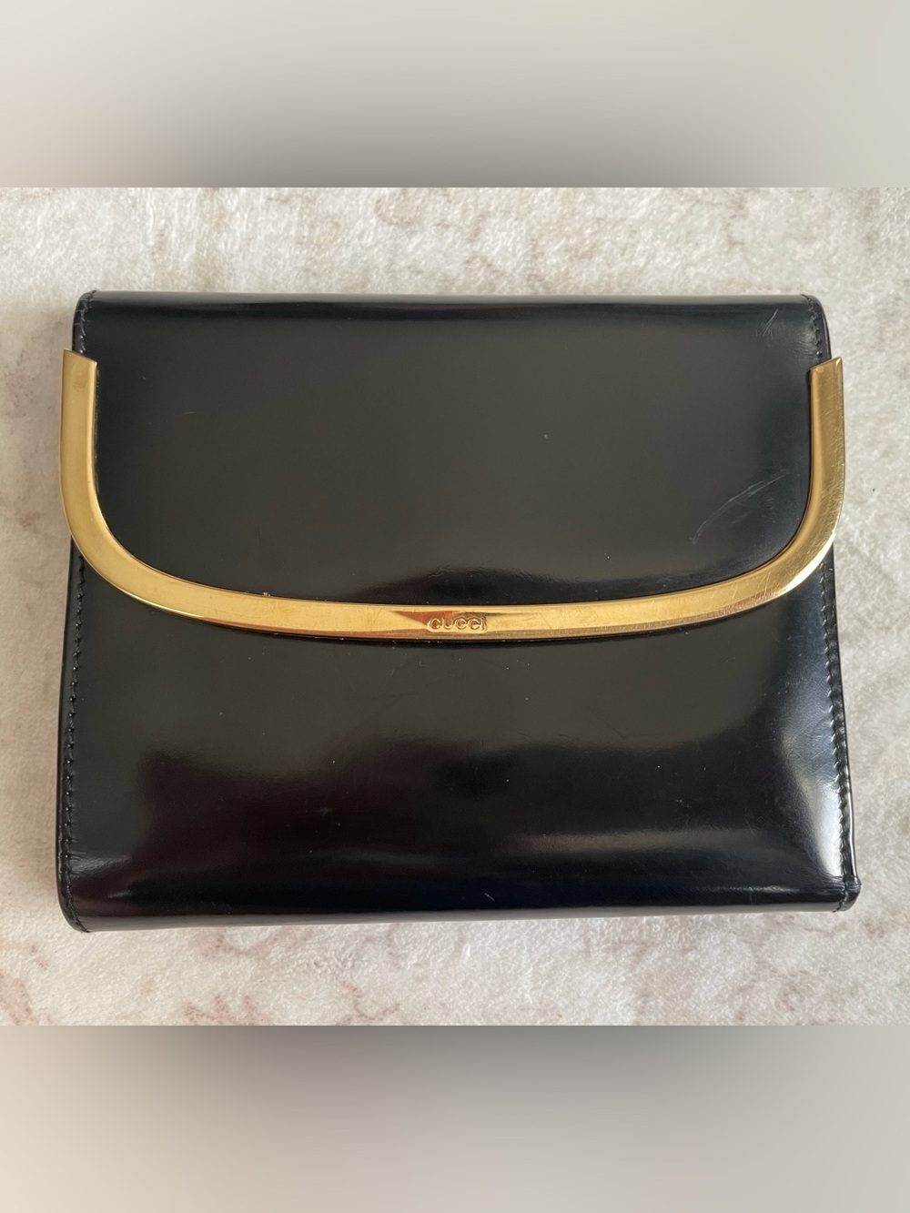 Gucci Black Patent Leather Trifold Wallet with Gold Bar Detail